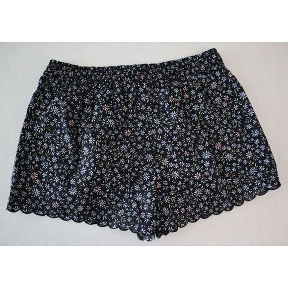P.J. Salvage Women's Sz XS Black Floral Print Scalloped Hem Lounge Pajama Shorts - Picture 2 of 8